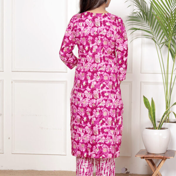 044A4136 Fuchsia Pink Floral Batik Print Kurta & Straight Pant Set